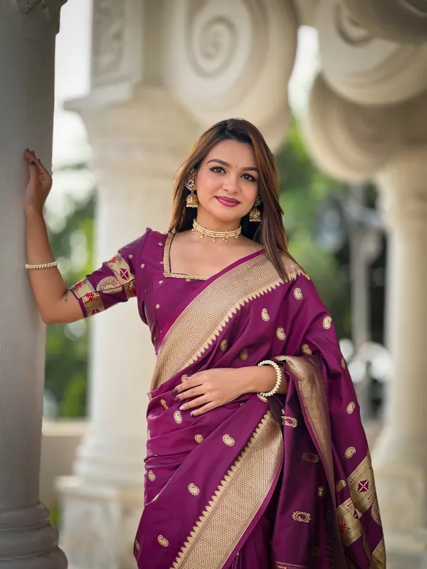 Women’s_Wine_Purple_Designer_Saree_with_Peacock_Print_&_Golden_Zari_Border