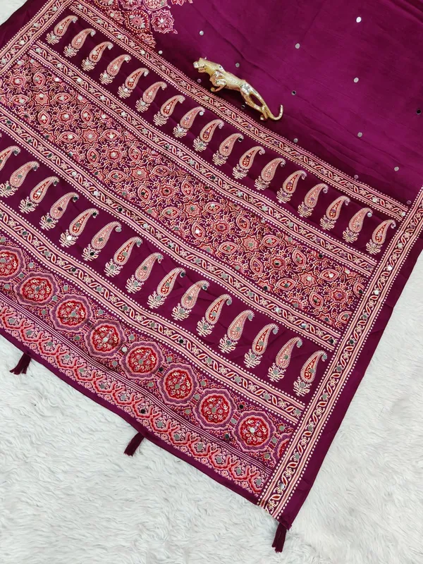 Women’s_Wine_Purple_Printed_Designer_Saree_with_Traditional_Paisley_Border