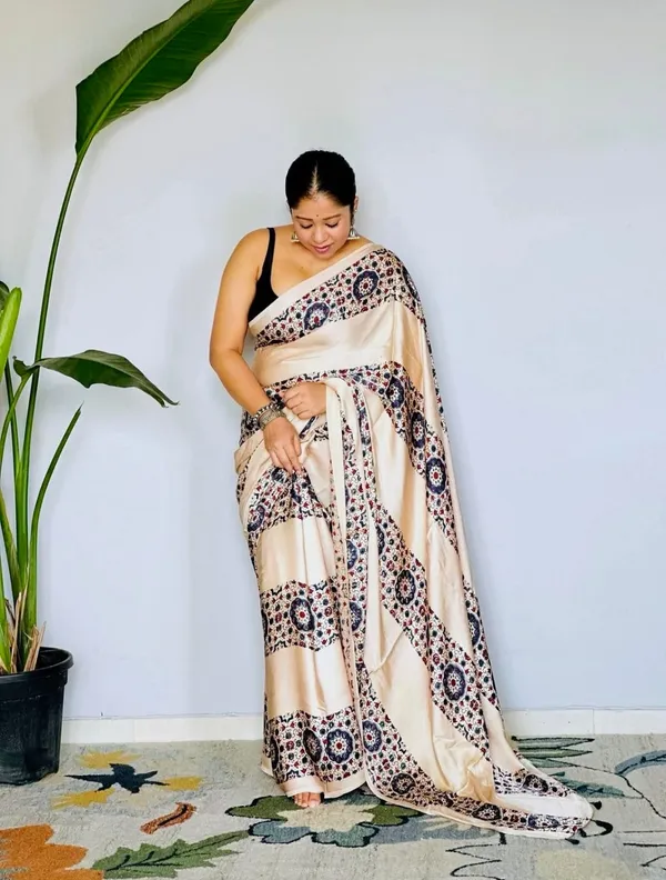 Beige_Satin_Floral_Print_Traditional_Saree_for_Women