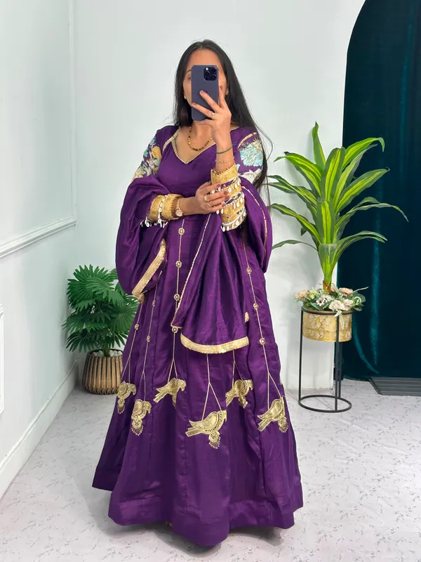Blooming_Vichitra_Full_Flair_Gown_with_Dupatta