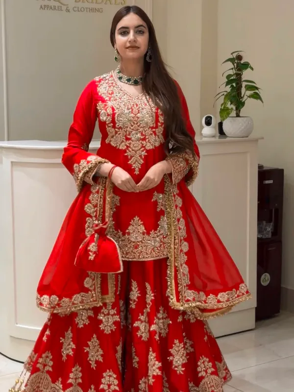 Chinon_Silk_Embroidered_Top_Plazzo_Dupatta_Set