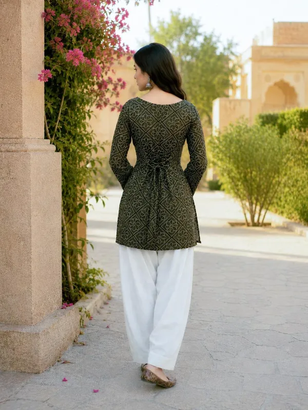 Cotton_Bandhej_Print_Top_with_Farsi_Pant_Set