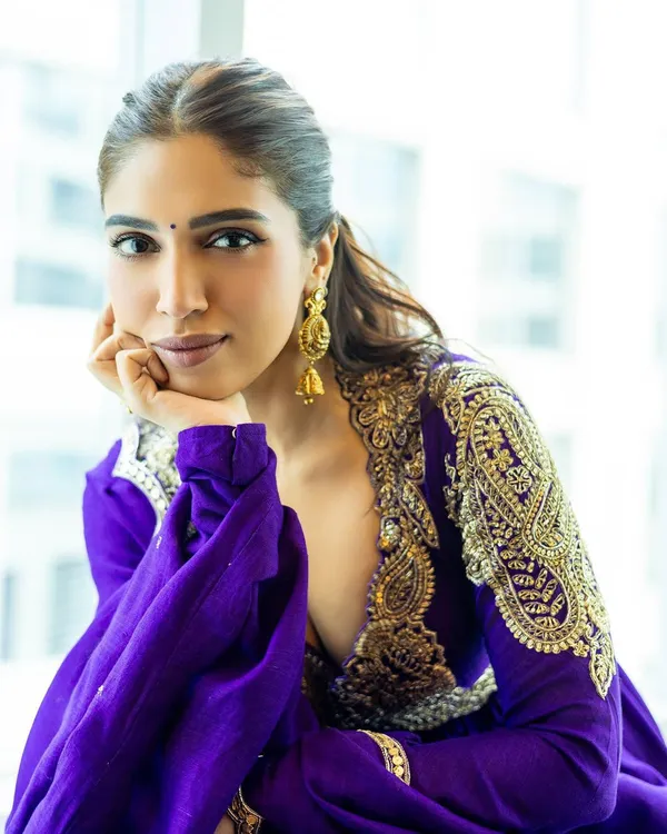 Designer_Anarkali_Gown_with_Elegant_Dupatta