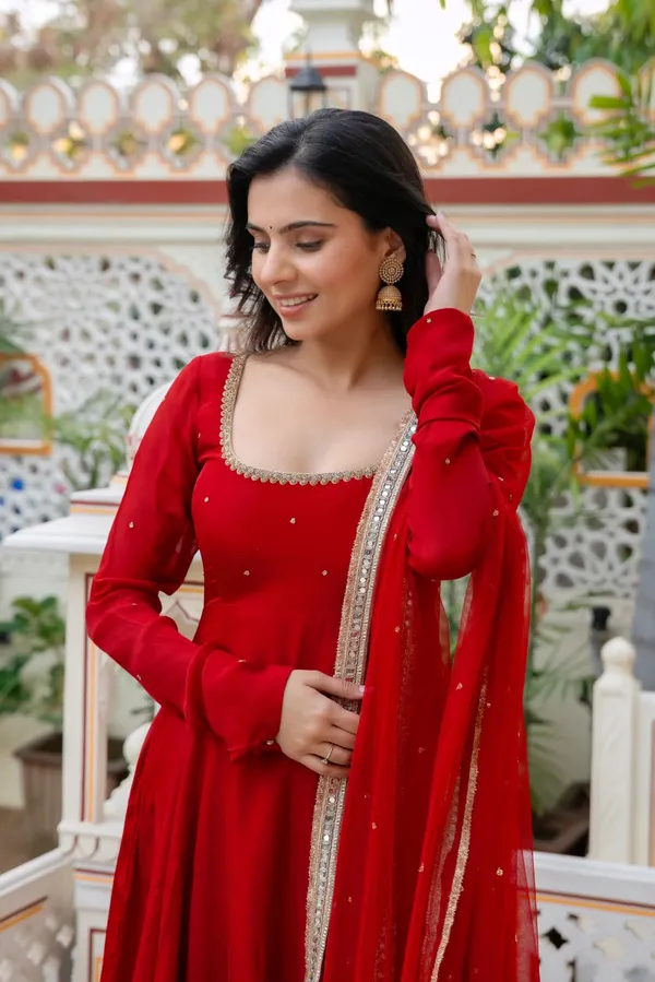 Designer_Anarkali_Set_with_Hand_Work