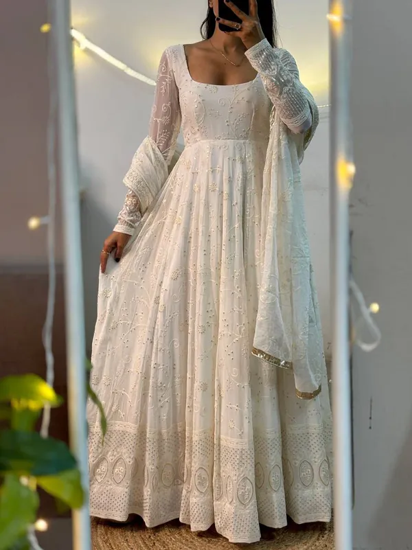 Designer_Anarkali_Suit_with_Heavy_Slim_Georgette