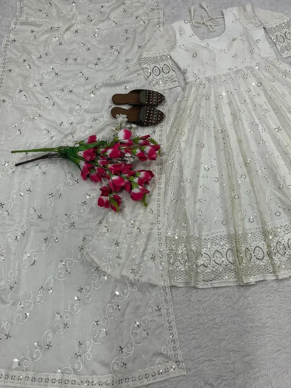Designer_Anarkali_Suit_with_Heavy_Slim_Georgette