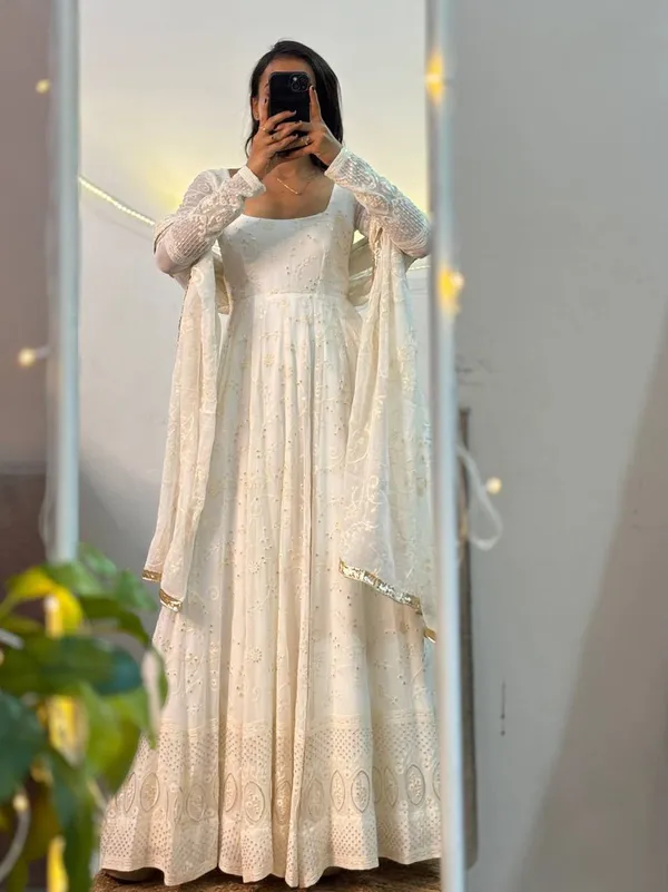 Designer_Anarkali_Suit_with_Heavy_Slim_Georgette
