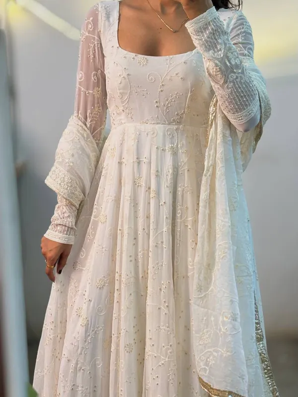 Designer_Anarkali_Suit_with_Heavy_Slim_Georgette