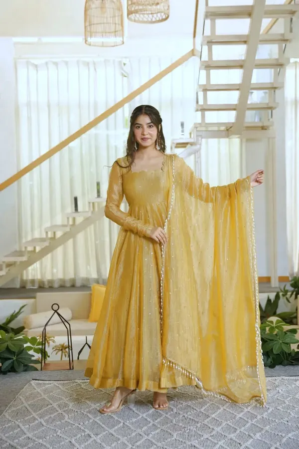 Designer_Gown_with_Pent_Set