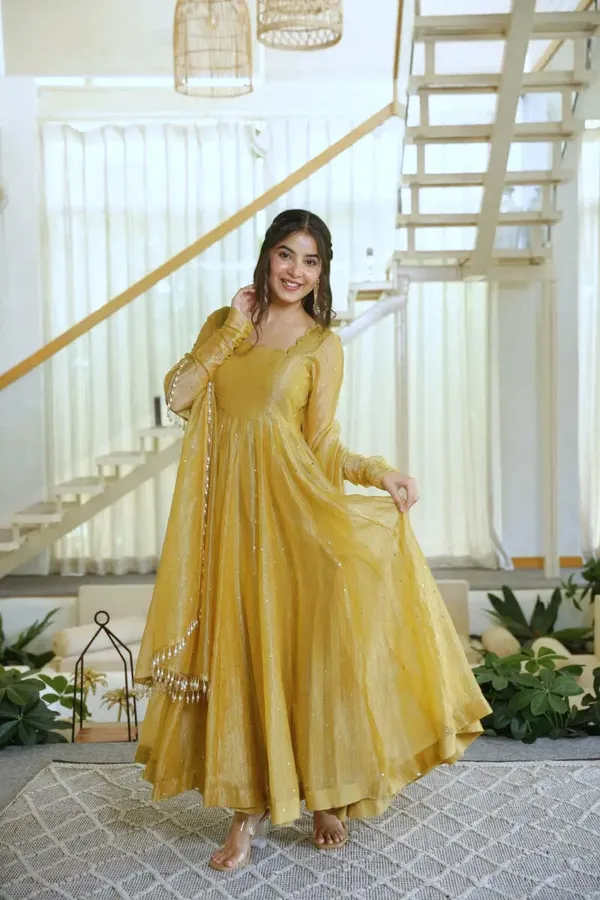 Designer_Gown_with_Pent_Set