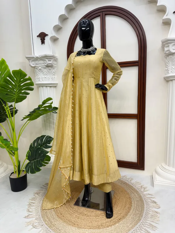 Designer_Gown_with_Pent_Set