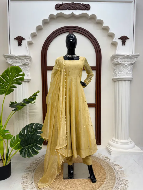 Designer_Gown_with_Pent_Set