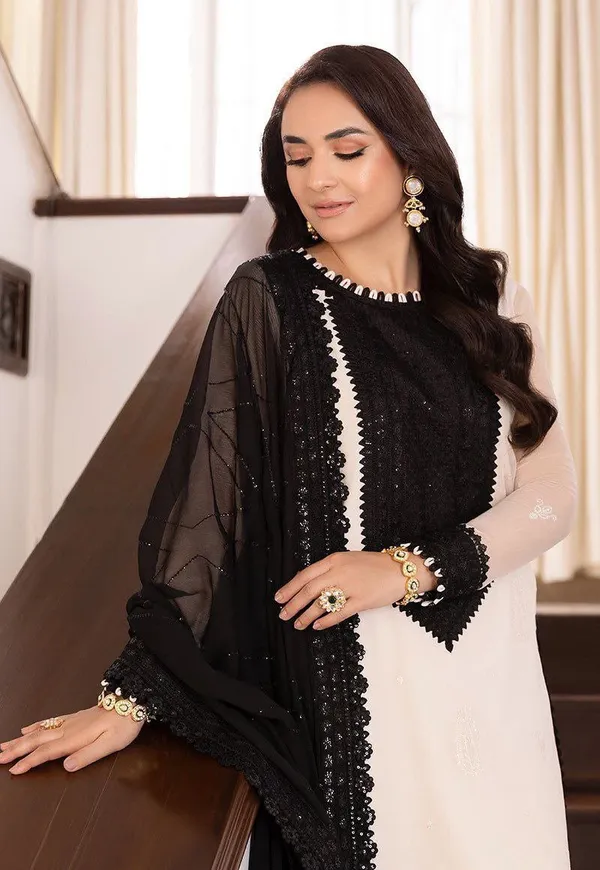 Designer_Pakistani_Top_With_Pent_Set