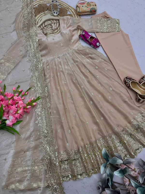 Designer_Party_Wear_Gown_Set
