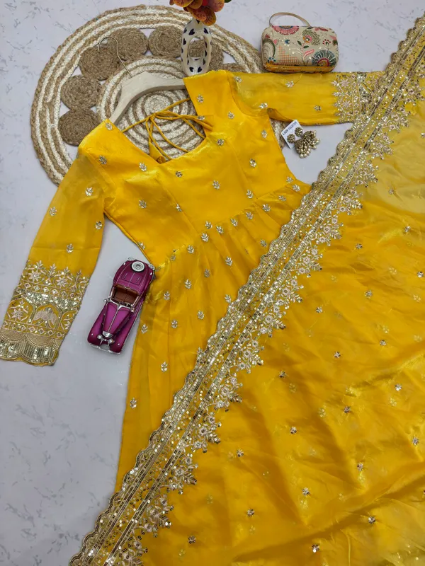Designer_Party_Wear_Gown_Set