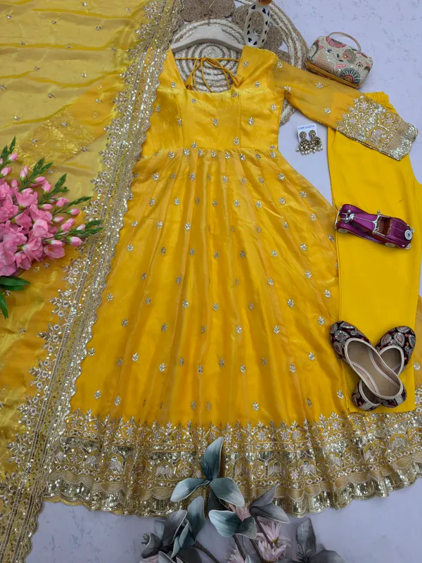 Designer_Party_Wear_Gown_Set