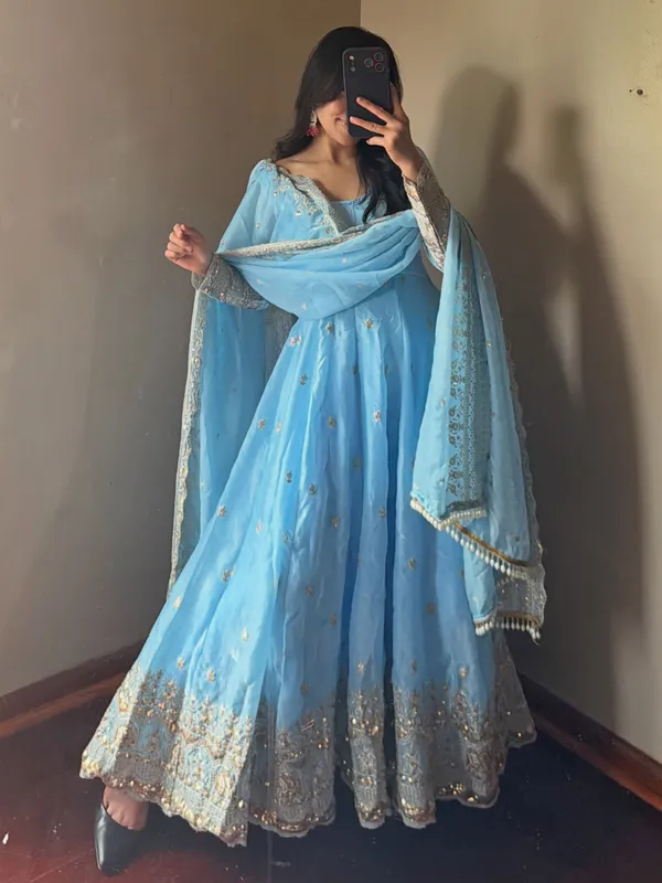 Designer_Party_Wear_Gown_Set