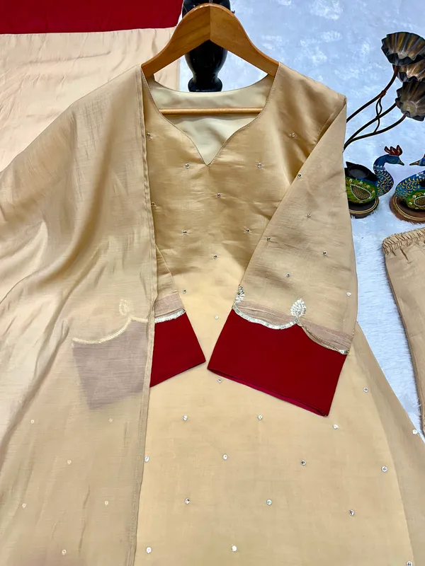 Designer_Party_Wear_Round_Cut_Kurti_and_Pent_Plazzo_with_Fancy_Dupatta_with_Embroidery_Work