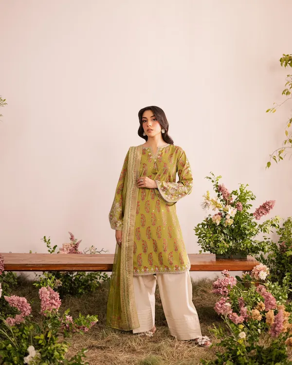 Designer_Party_Wear_Top_and_Farsi_Salvar_with_Dupatta