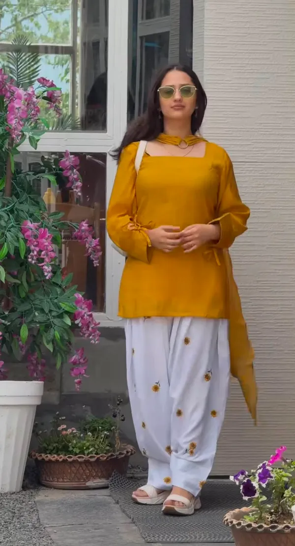 Designer_Party_Wear_Top_with_Farshi_Salwar_Dupatta_Set
