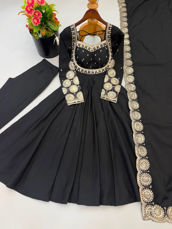 Elegant_Embroidered_Sequence_Designer_Anarkali_Three_Piece_Set