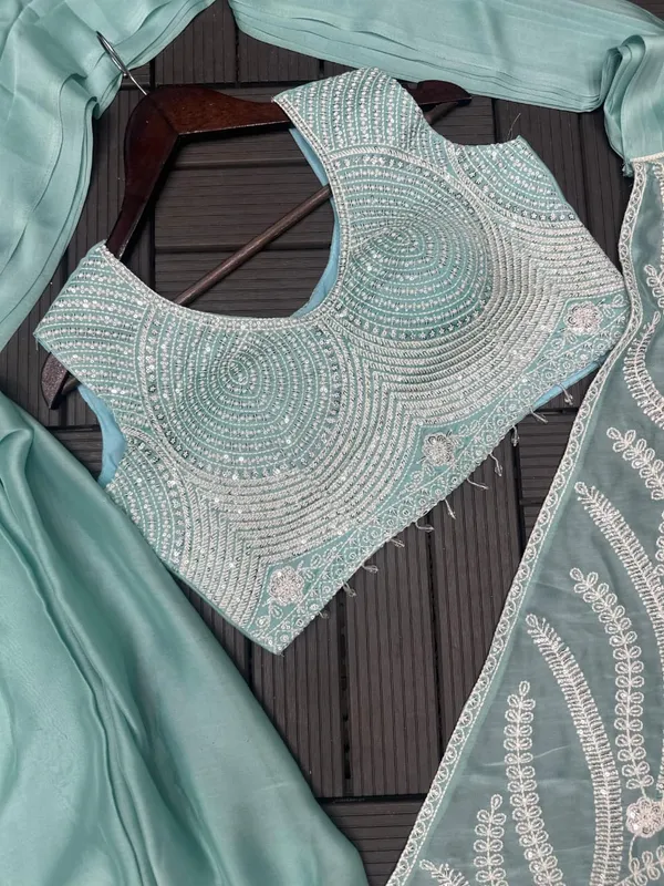 Embroidery_Sequence_Work_Ready-to-Wear_Saree_with_Blouse