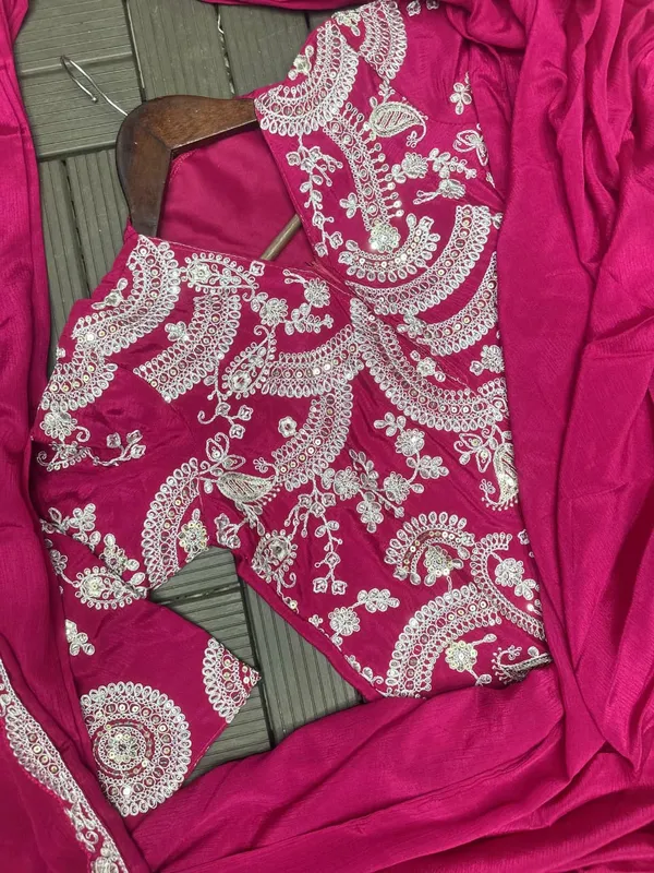 Embroidery_Sequence_Work_Ready-to-Wear_Saree_with_Jacket