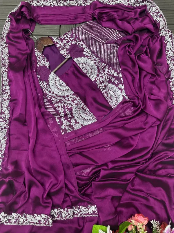 Embroidery_Sequence_Work_Ready-to-Wear_Saree_with_Jacket