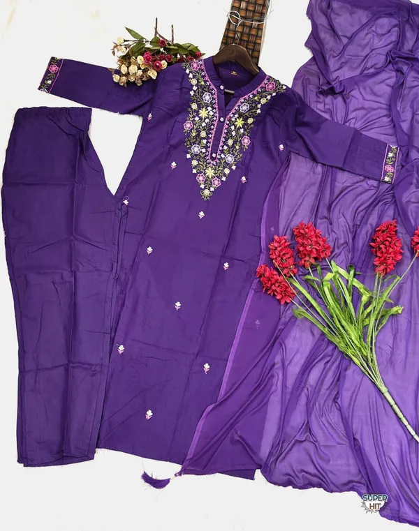 Exclusive_Summer_Special_Rayon_Slub_Kurti_Pant_Dupatta_Set