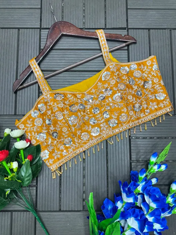 Fancy_Lehenga_Choli_Set_with_Dupatta