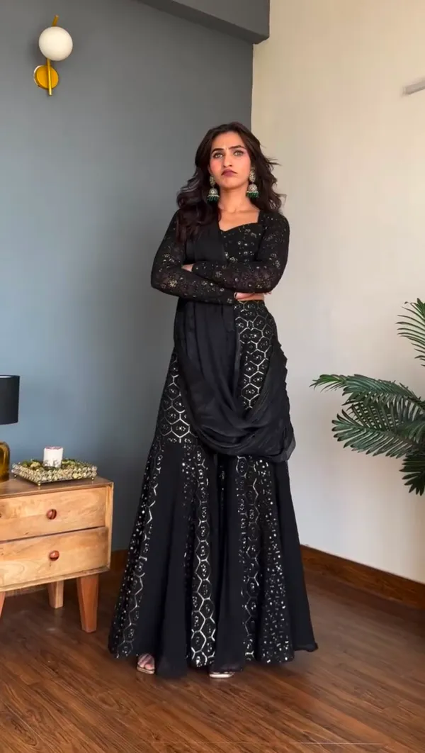 Faux_Georgette_Choli_Sharara_Dupatta_Set