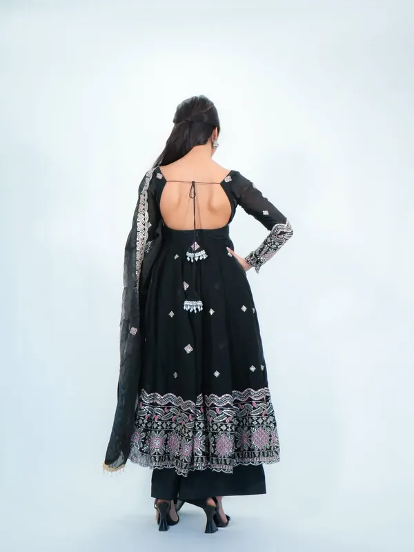 Fendy_Satin_Heavy_Embroidery_Gown_Plazzo_Dupatta_Set