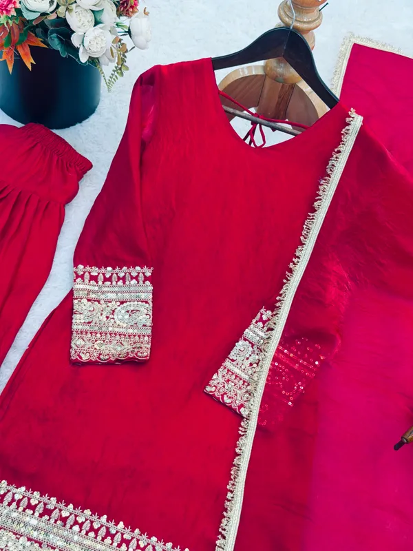 Fendy_Silk_Embroidered_Top_Farshi_Pent_Dupatta_Set