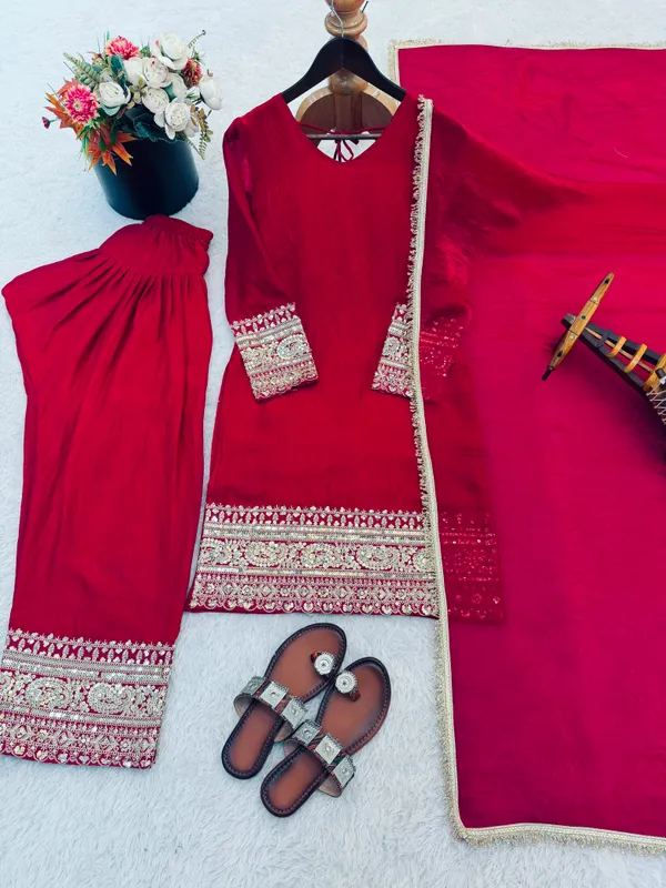Fendy_Silk_Embroidered_Top_Farshi_Pent_Dupatta_Set