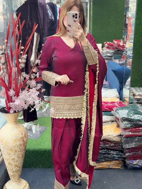 Fendy_Silk_Embroidered_Top_Farshi_Pent_Dupatta_Set