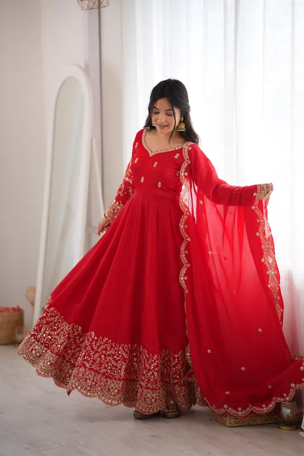 Fendy_Silk_Embroidery_Gown_Set_with_Dupatta