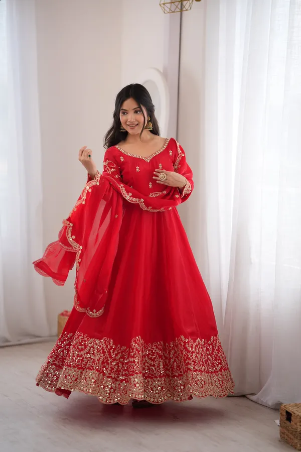 Fendy_Silk_Embroidery_Gown_Set_with_Dupatta