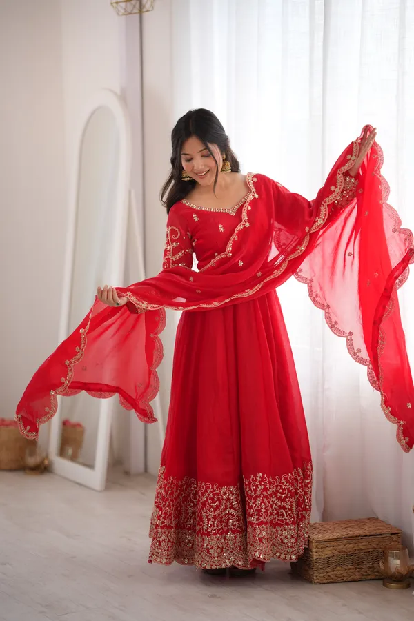 Fendy_Silk_Embroidery_Gown_Set_with_Dupatta