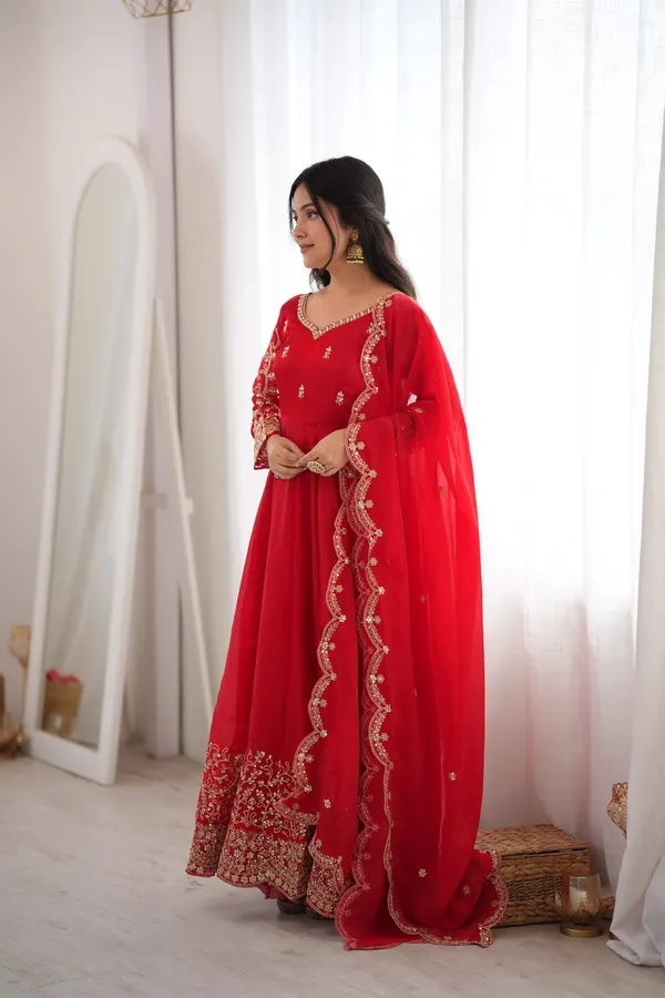 Fendy_Silk_Embroidery_Gown_Set_with_Dupatta