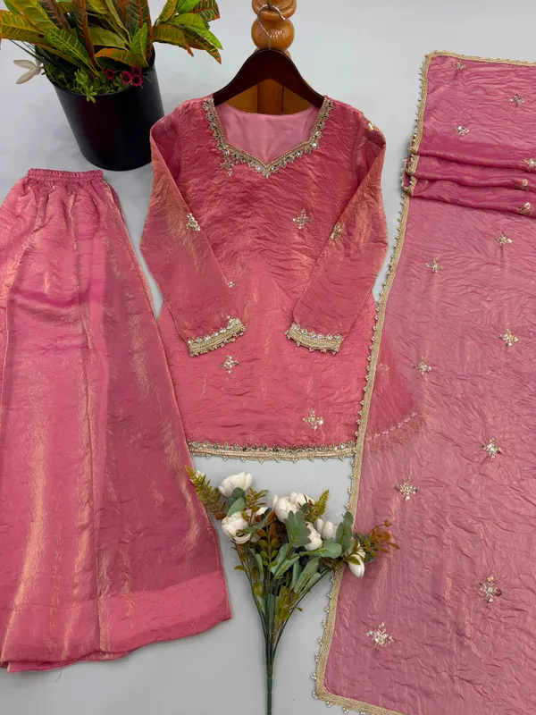 Fendy_Silk_Embroidery_Sequence_and_Real_Mirror_Work_Set