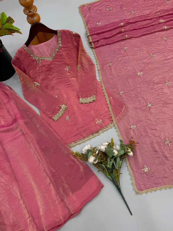 Fendy_Silk_Embroidery_Sequence_and_Real_Mirror_Work_Set