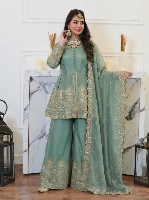 Fendy_Silk_Real_Mirror_with_Embroidery_Sequence_Work_Set