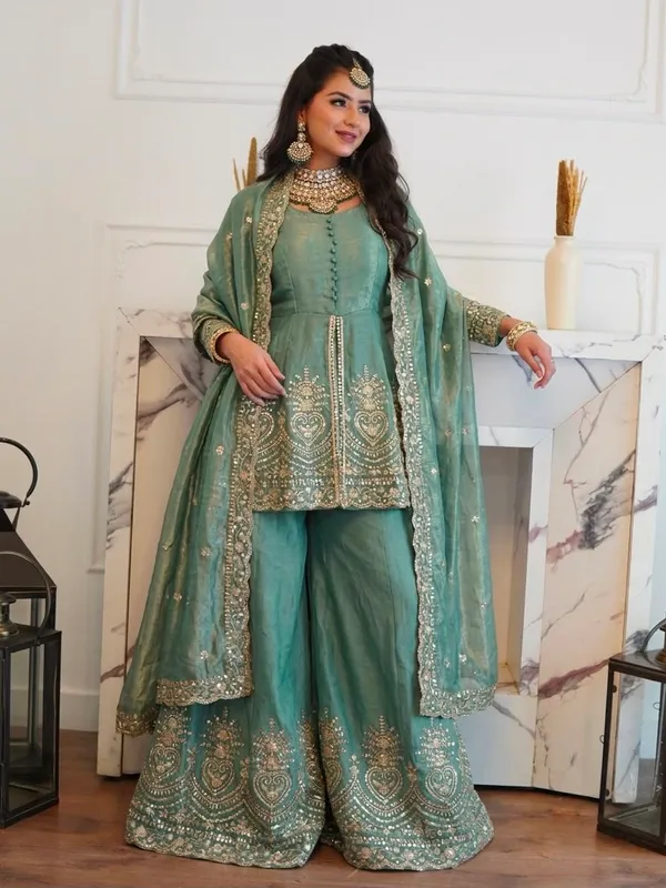 Fendy_Silk_Real_Mirror_with_Embroidery_Sequence_Work_Set