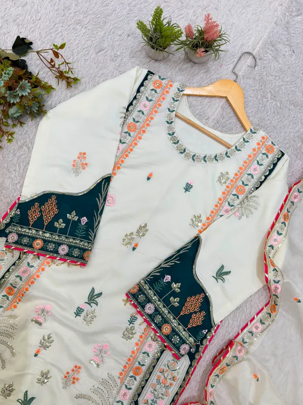 Festival_Special_Kaftaan_with_Pant_and_Dupatta
