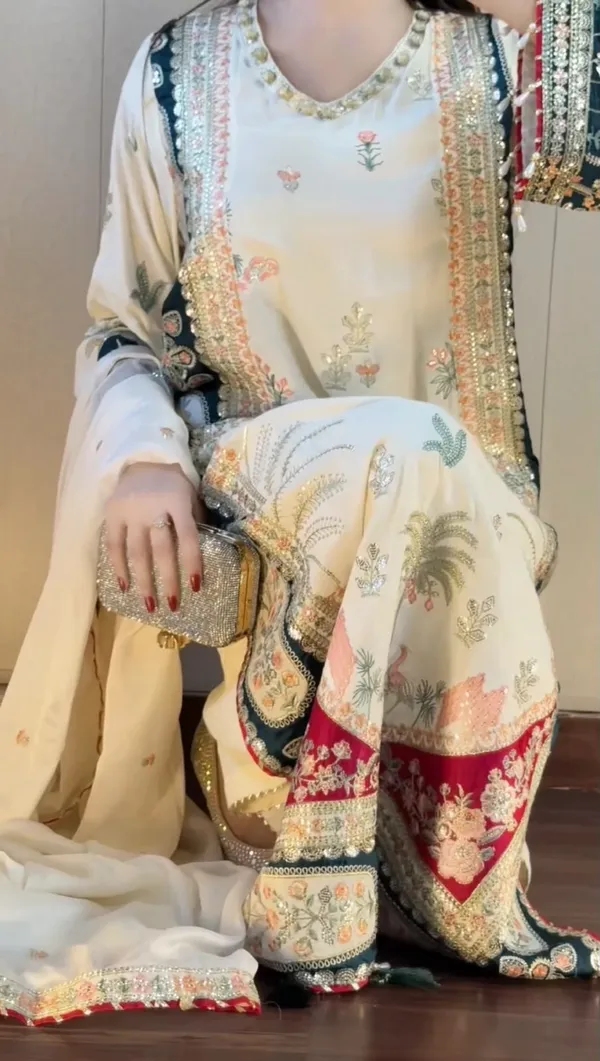 Festival_Special_Kaftaan_with_Pant_and_Dupatta