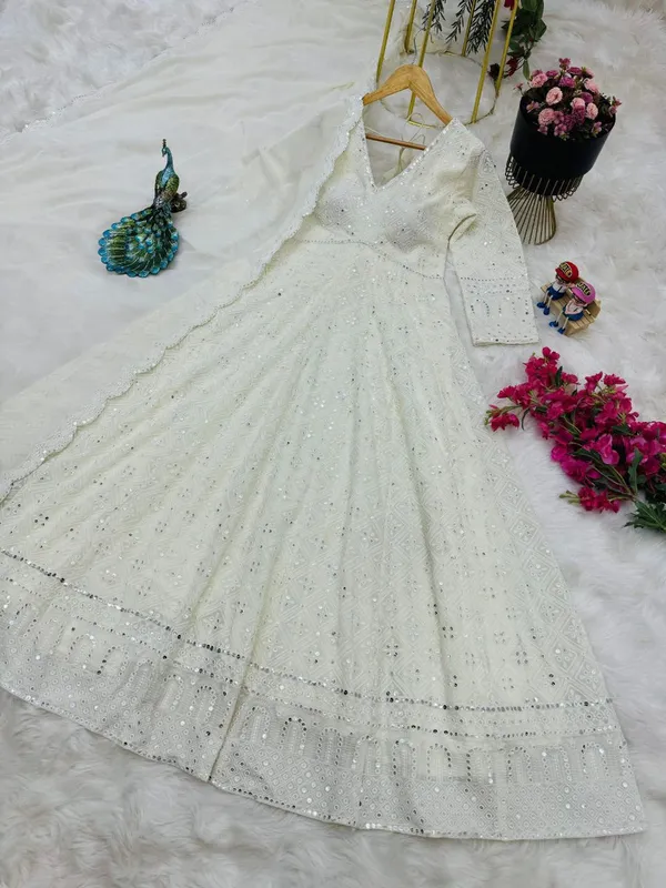 Fox_Georgette_Designer_Party_Gown_Pent_&_Dupatta_Set