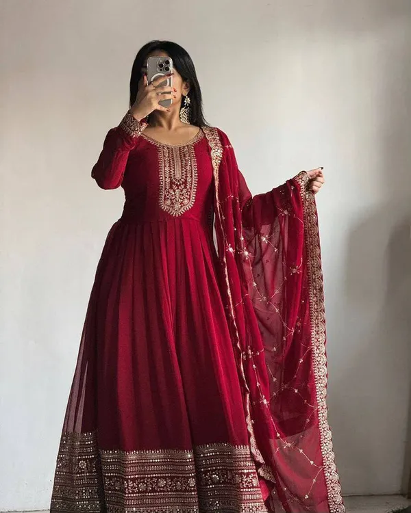 Fox_Georgette_Embroidered_Party_Gown_&_Dupatta_Set