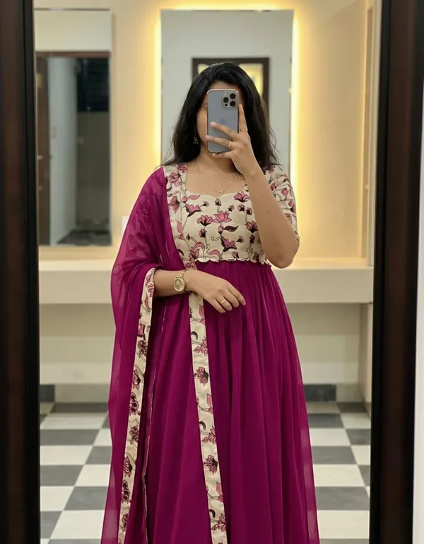 Fox_Georgette_Kalamkari_Traditional_Outfit_with_Dupatta