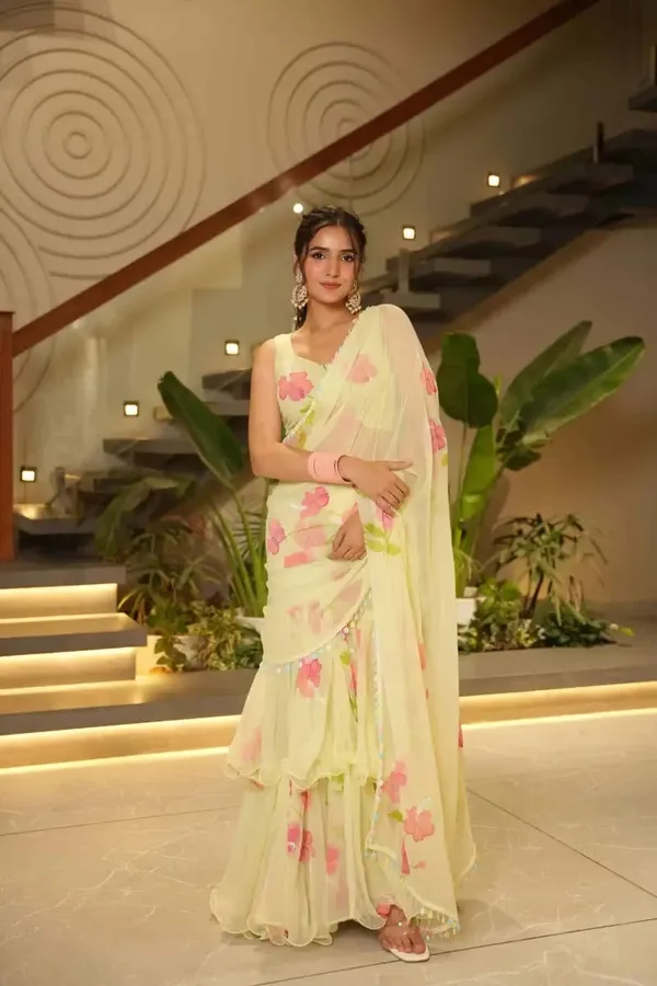 Georgette_Ruffle_Lahenga_Saree_with_Blouse