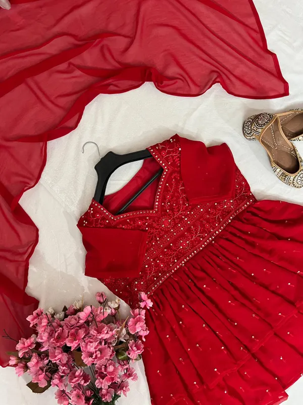 Georgette_Sharara_Set_with_Thread_&_Sequins_Embroidery